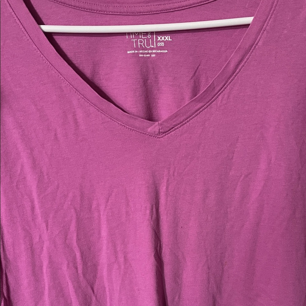 Time and Tru Women's Pink V-Neck Tee